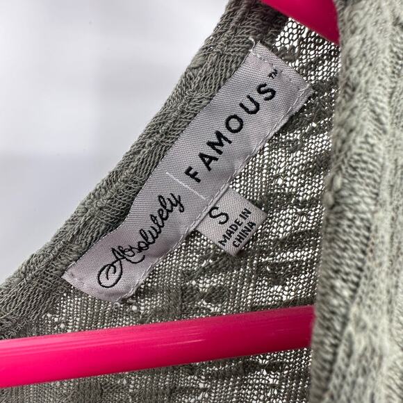 Absolutely Famous Size Small Shirt Green Tie Front Short Sleeve V Neck Ribbed - Picture 4 of 5